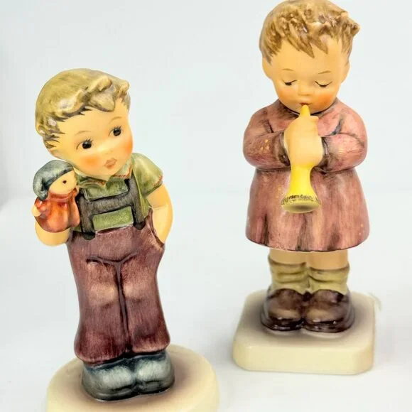 Vintage Hummel figurine set of four collection A646